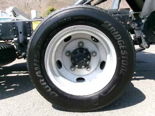 いすゞ エルフ TKG-NJR85AD(2WD)の写真33