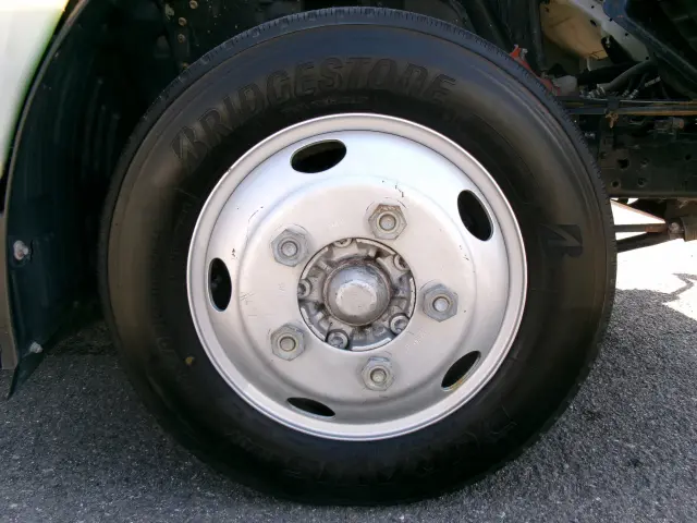 いすゞ エルフ TKG-NJR85AD(2WD)の写真35