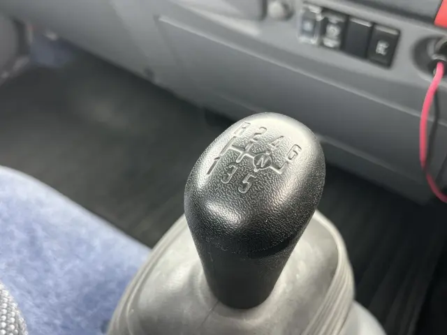 いすゞ エルフ BKG-NPR85ANの写真17