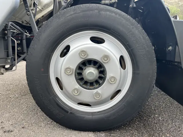 いすゞ エルフ BKG-NPR85ANの写真41