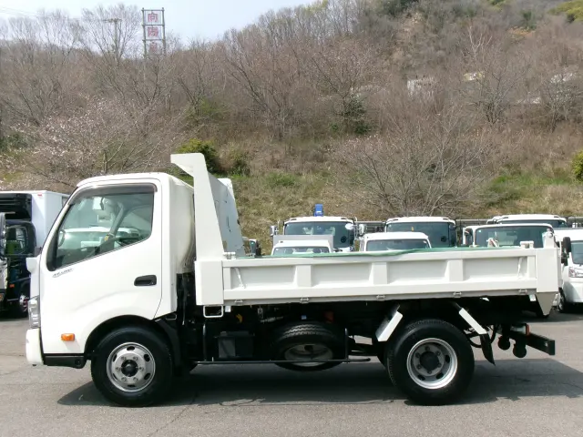 日野 デュトロ TKG-XZU700X(2WD)の写真2