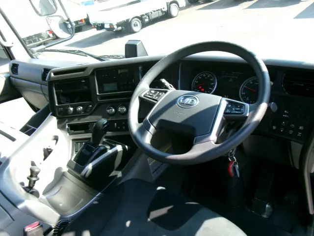 ＵＤ クオン 2PG-CX5BAの写真9