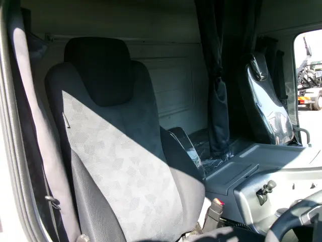 ＵＤ クオン 2PG-CX5BAの写真17