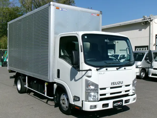いすゞ エルフ TKG-NLR85AR(2WD)の写真4