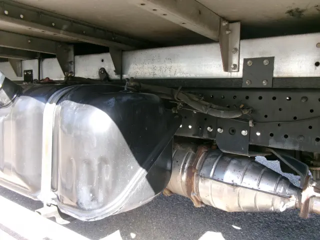 いすゞ エルフ TKG-NLR85AR(2WD)の写真33