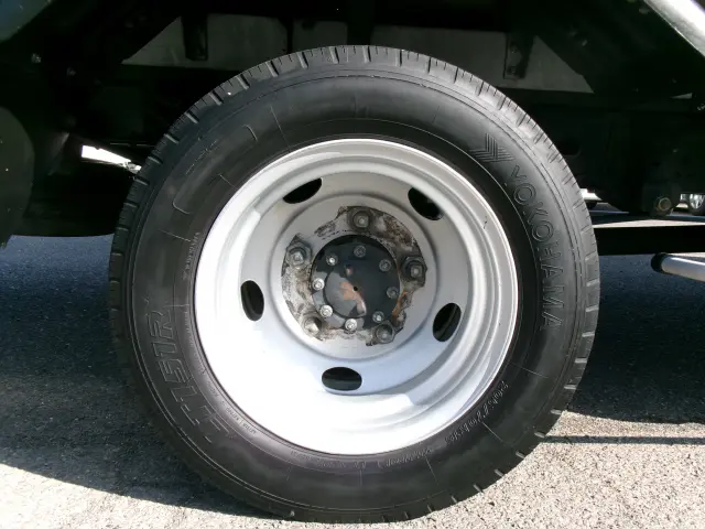 いすゞ エルフ TKG-NLR85AR(2WD)の写真34