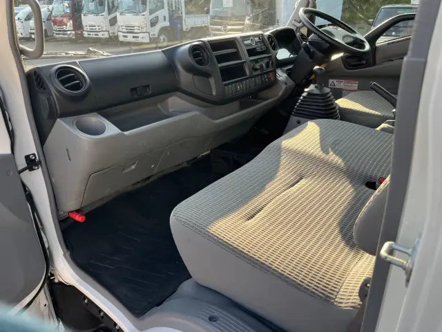 トヨタ ダイナ TKG-XZU712(2WD)の写真12