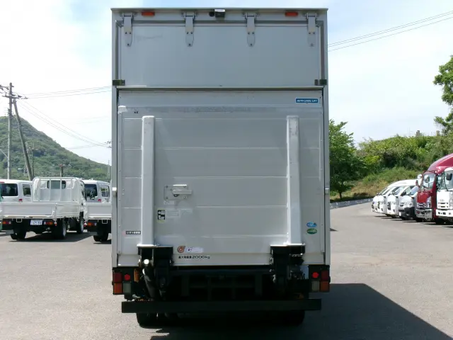 いすゞ エルフ SKG-NMR85AN(2WD)の写真4
