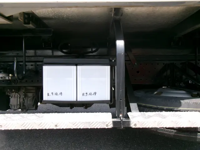 いすゞ エルフ SKG-NMR85AN(2WD)の写真38