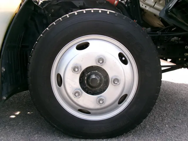 いすゞ エルフ SKG-NMR85AN(2WD)の写真42