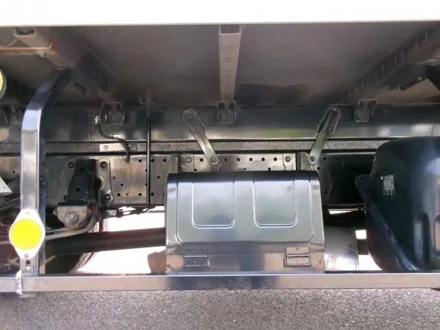 いすゞ エルフ SKG-NMR85AN(2WD)の写真44