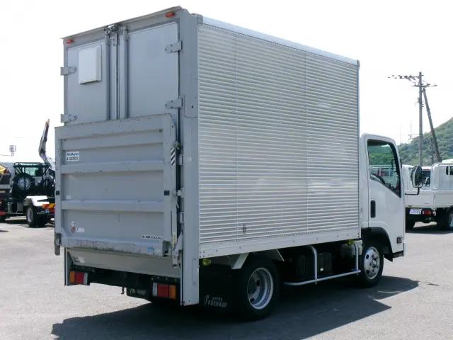 いすゞ エルフ TPG-NMR85AN(2WD)の写真4