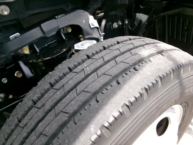 いすゞ エルフ TPG-NMR85AN(2WD)の写真26