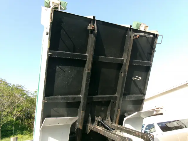 いすゞ フォワード FRR90-7069015(2WD)の写真27