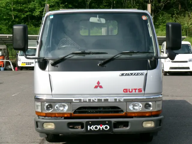 三菱 キャンターガッツ KC-FB501B(2WD)の写真8