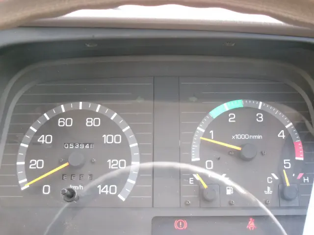 三菱 キャンターガッツ KC-FB501B(2WD)の写真11