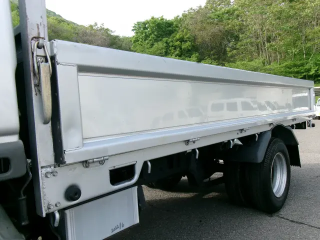 三菱 キャンターガッツ KC-FB501B(2WD)の写真19