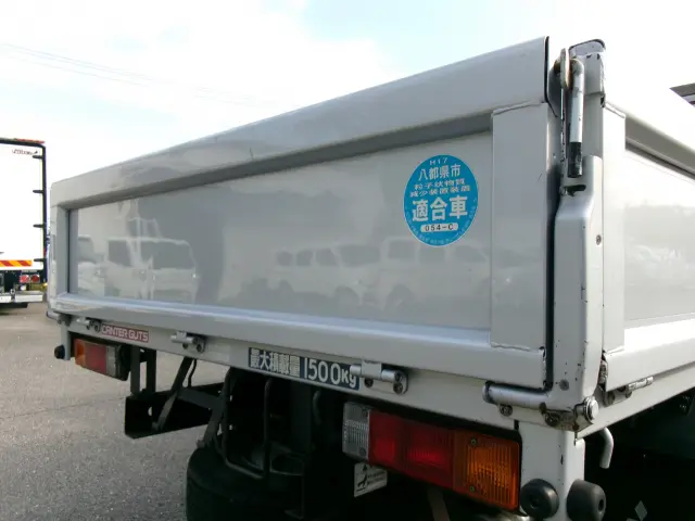 三菱 キャンターガッツ KC-FB501B(2WD)の写真21