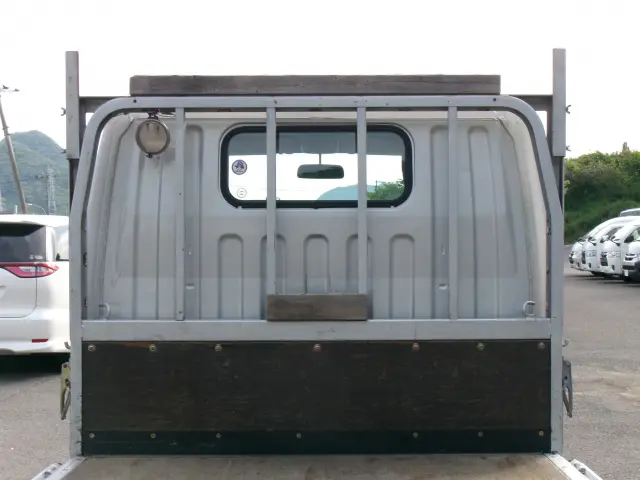 三菱 キャンターガッツ KC-FB501B(2WD)の写真24