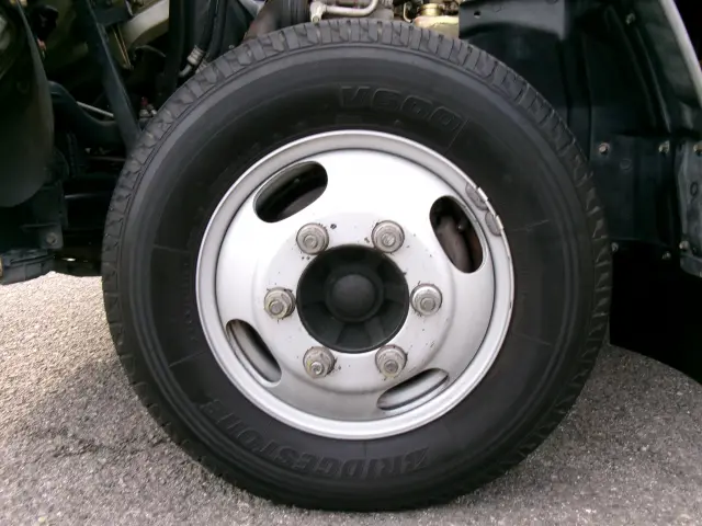 三菱 キャンターガッツ KC-FB501B(2WD)の写真26