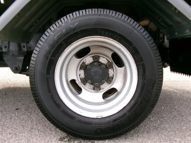 三菱 キャンターガッツ KC-FB501B(2WD)の写真29