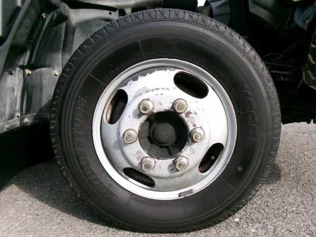 三菱 キャンターガッツ KC-FB501B(2WD)の写真31