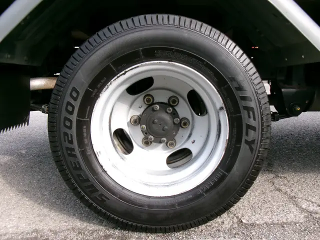 三菱 キャンターガッツ KC-FB501B(2WD)の写真35