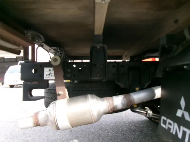 三菱 キャンターガッツ KC-FB501B(2WD)の写真36