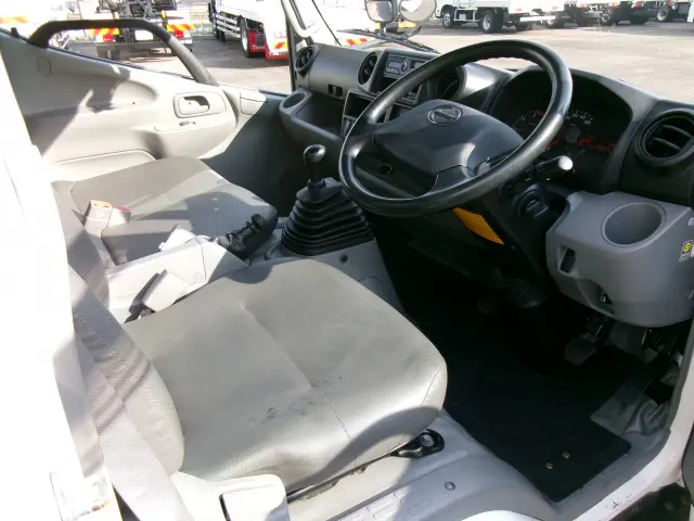 日野 デュトロ TKG-XZU655M(2WD)の写真5
