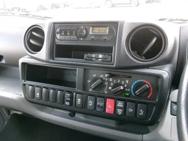 日野 デュトロ TKG-XZU655M(2WD)の写真10