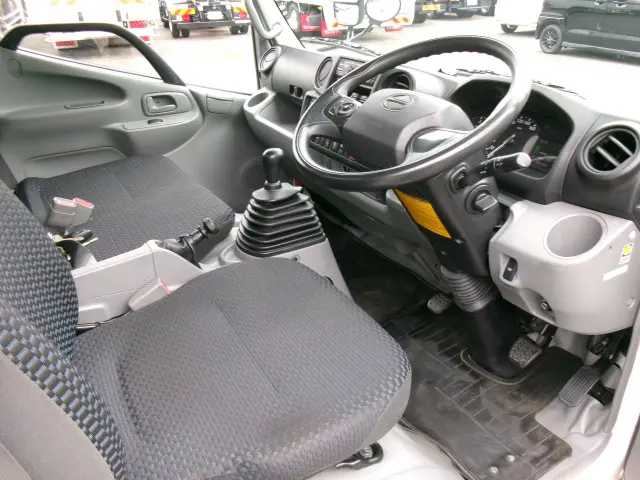 日野 デュトロ 2RG-XZU605M(2WD)の写真10