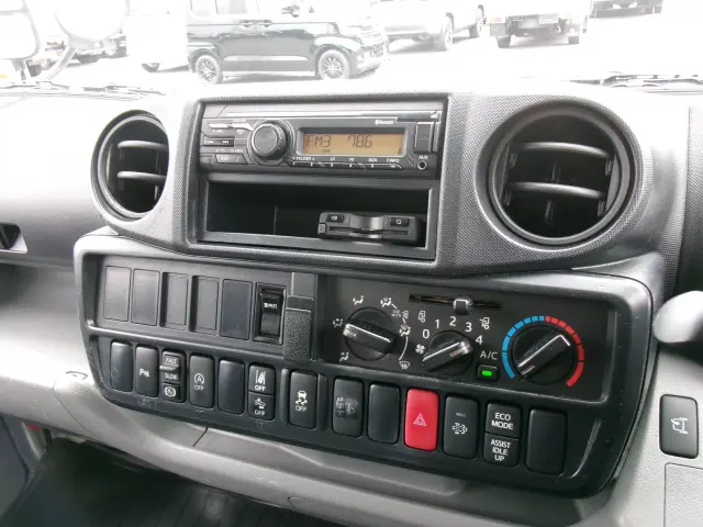 日野 デュトロ 2RG-XZU605M(2WD)の写真15