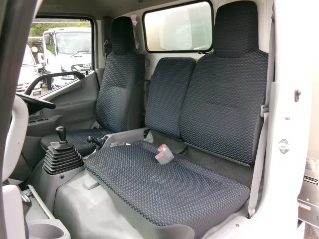 日野 デュトロ 2RG-XZU605M(2WD)の写真21