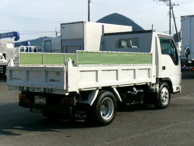 いすゞ エルフ TPG-NKR85AD(2WD)の写真4