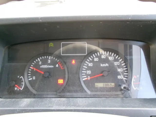 いすゞ エルフ TPG-NKR85AD(2WD)の写真8