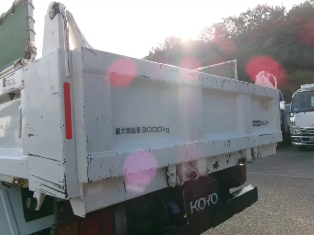 いすゞ エルフ TPG-NKR85AD(2WD)の写真20