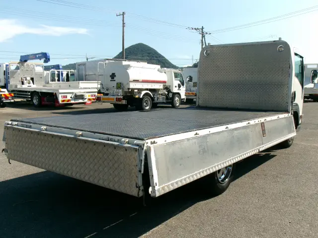 いすゞ エルフ TKG-NPR85AR(2WD)の写真20