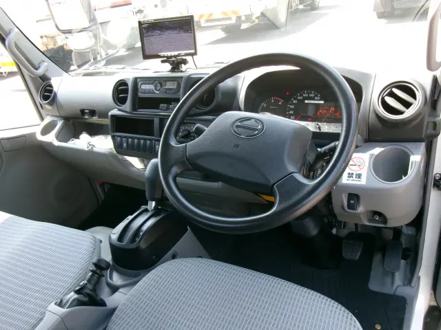 日野 デュトロ TPG-XZU605M(2WD)の写真5