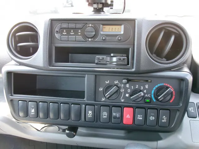 日野 デュトロ TPG-XZU605M(2WD)の写真11
