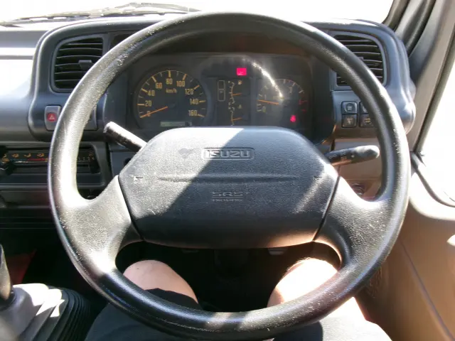 いすゞ エルフ KK-NKR72Eの写真10