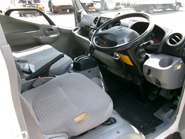 日野 デュトロ TPG-XZU605M(2WD)の写真5
