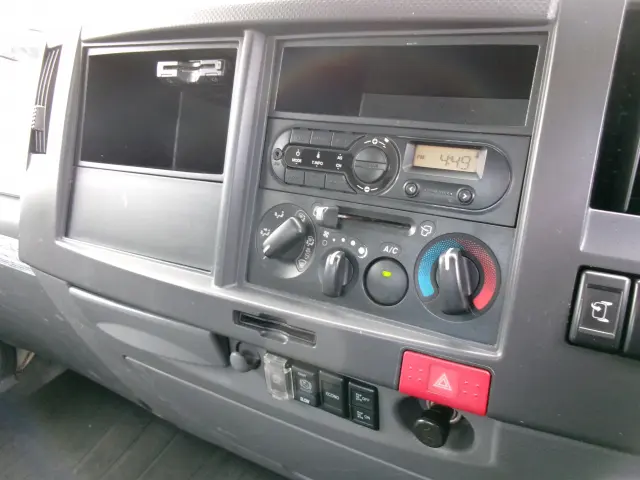 いすゞ エルフ TKG-NPR85YN(2WD)の写真15