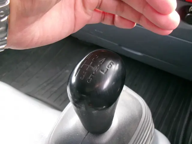 いすゞ エルフ TKG-NPR85YN(2WD)の写真17