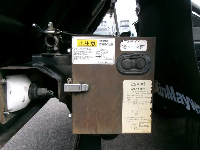 いすゞ エルフ TKG-NPR85YN(2WD)の写真32