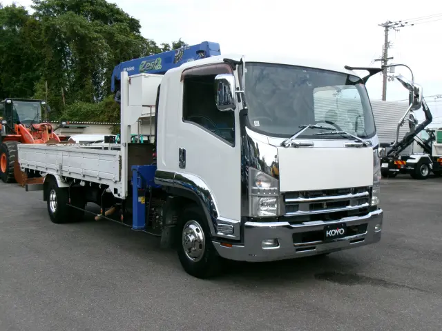 いすゞ フォワード TKG-FRR90S2(2WD)の写真2