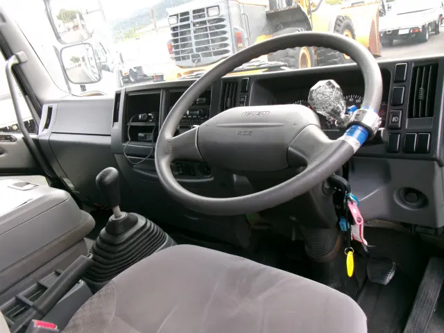 いすゞ フォワード TKG-FRR90S2(2WD)の写真5