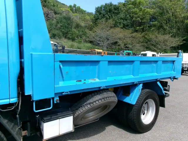 いすゞ エルフ NKR81AD(2WD)の写真23