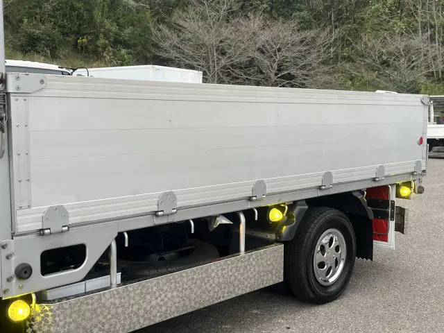 いすゞ エルフ KK-NKR71EA(2WD)の写真12