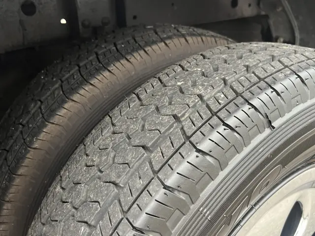 いすゞ エルフ KK-NKR71EA(2WD)の写真20