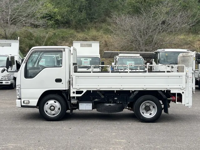 いすゞ エルフ TRG-NKR85A(2WD)の写真4